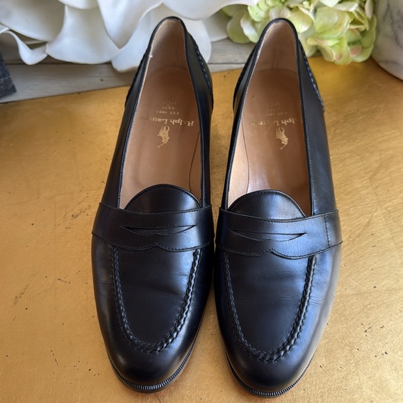 Ralph Lauren Made in Italy Heeled Penny Loafer in Black Leather - Picture 2 of 16